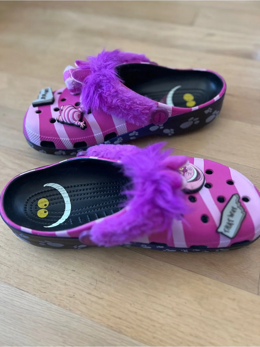 Pink Cheshire Cat Fuzzy-Lined Clogs